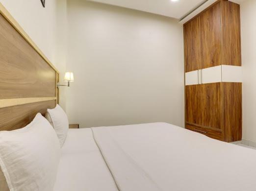Peacefulhuts Premium 3bhk Near Airport And Manipal Hospital Apartment