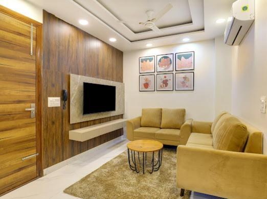Peacefulhuts Premium 3bhk Near Airport And Manipal Hospital Apartment *