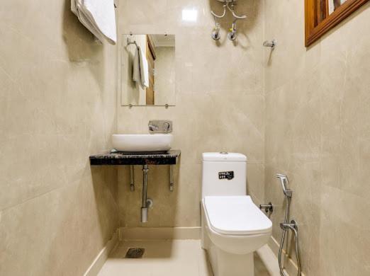 Peacefulhuts Premium 3bhk Near Airport And Manipal Hospital New Delhi